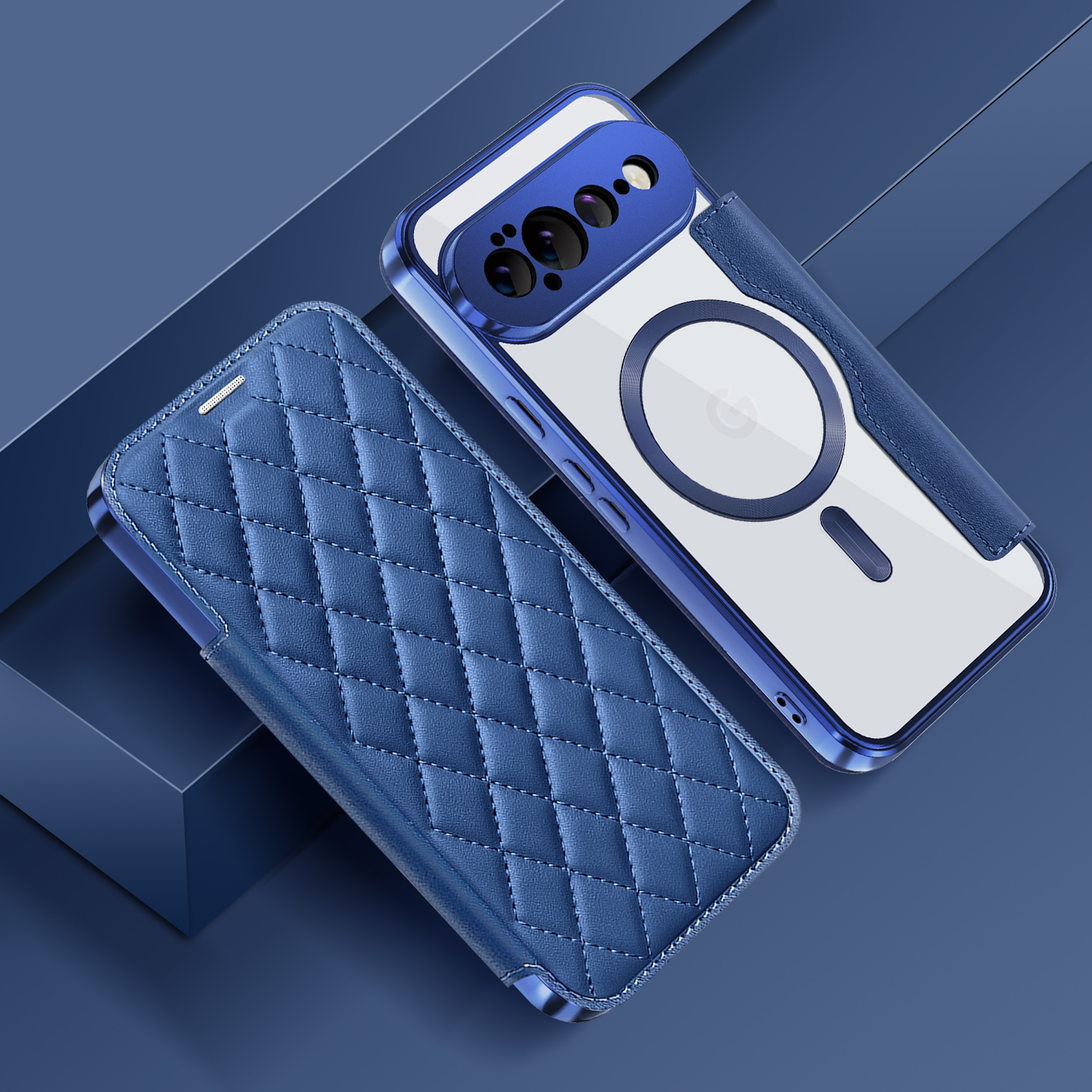 Ein blaues Smartphone in transparenter Hülle mit MagSafe-Ring und separatem gestepptem blauen Lederetui auf blauer Fläche.
