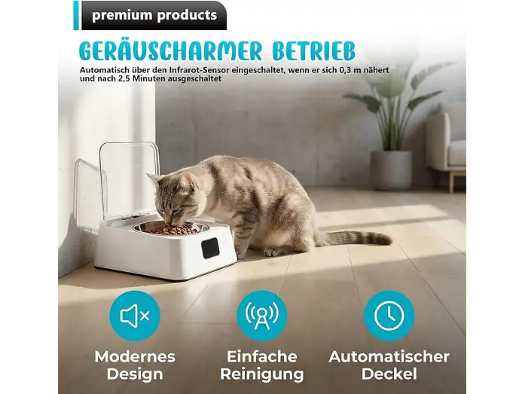 Eine Katze frisst aus einem automatischen Futternapf auf einem Holzboden.