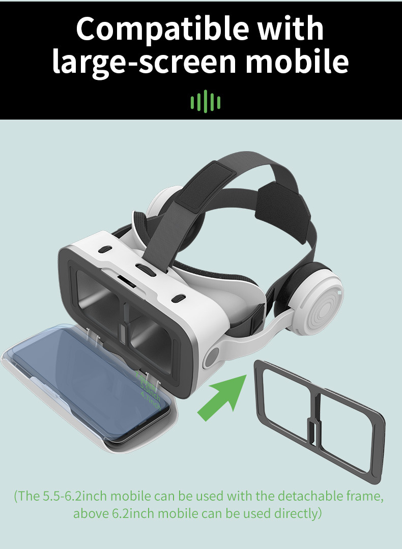 Weißes VR-Headset mit Kopfhörern, geöffnetem Smartphone-Fach und abnehmbarem Rahmen auf hellblauem Hintergrund.