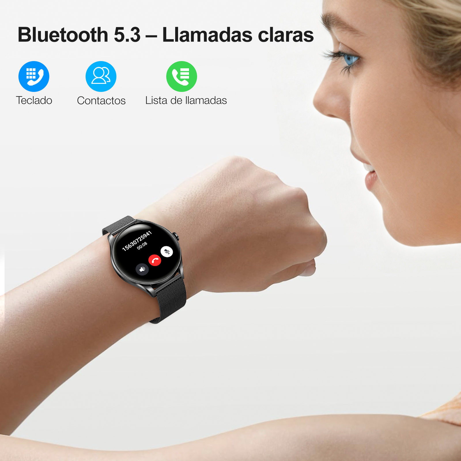Una mujer mira su reloj inteligente que muestra una llamada, con iconos de teclado, contactos y registro.