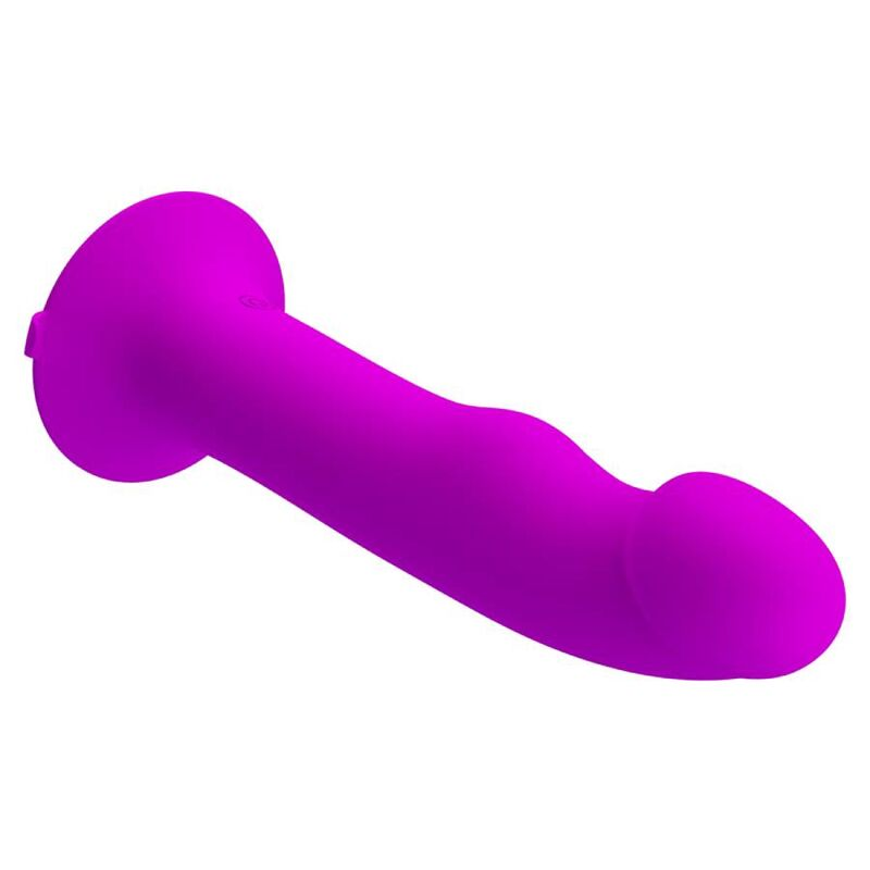 Un dildo de silicona morado liso con base de succión sobre fondo blanco.