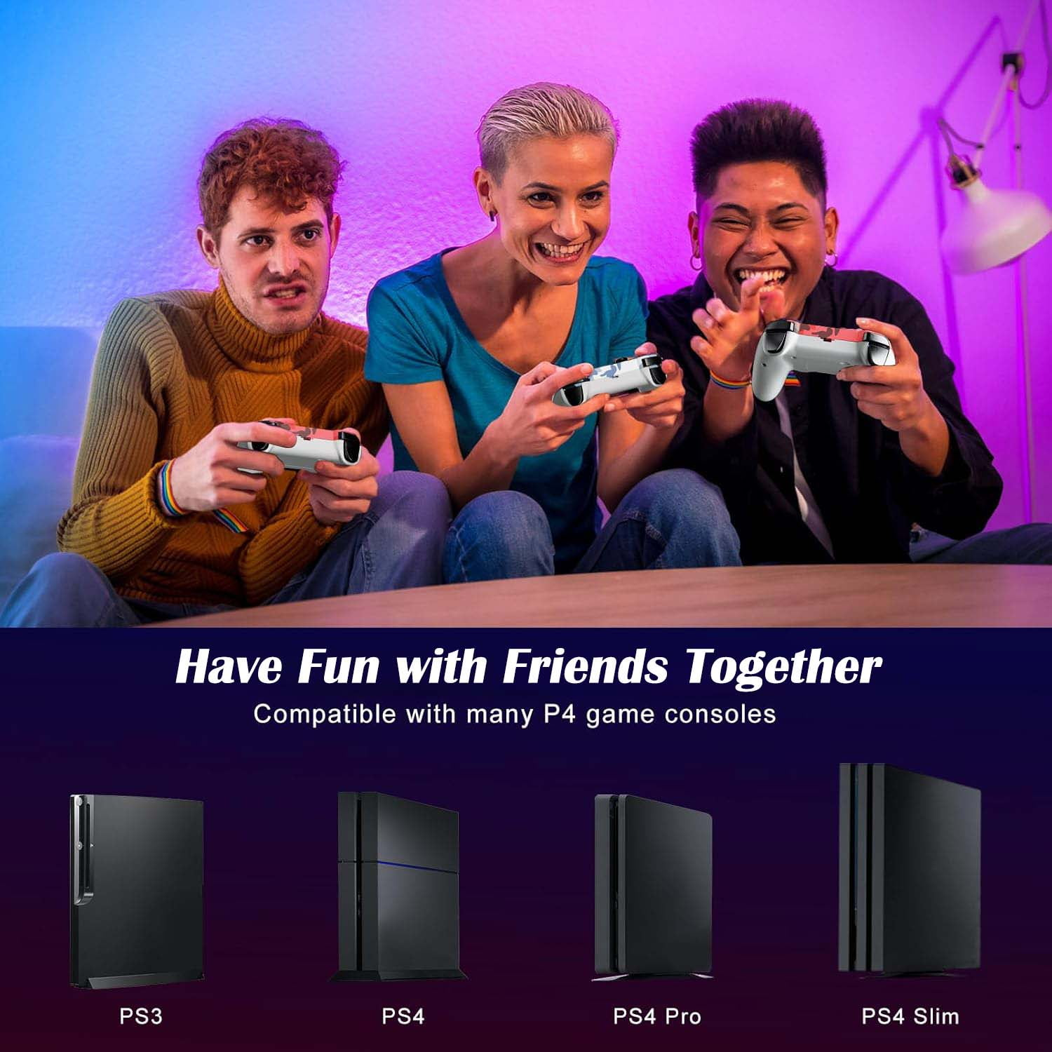 Drei lächelnde Freunde spielen zusammen Videospiele mit Controllern, unten sind Konsolen abgebildet.