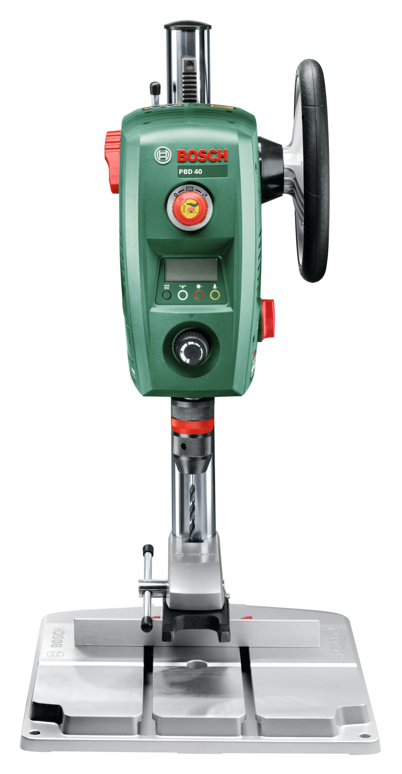 Un trapano a colonna Bosch PBD 40 con corpo verde, display digitale e base in metallo su sfondo bianco.