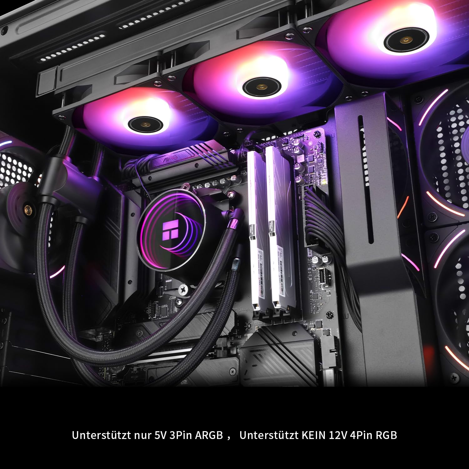 Intérieur d'un PC avec ventilateurs RGB, refroidissement liquide et composants.