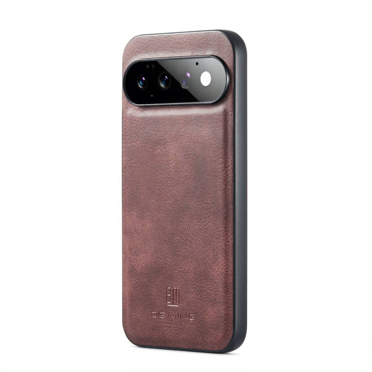 Braune Leder-Handyhülle auf der Rückseite eines Smartphones mit Drei-Kamera-Modul.