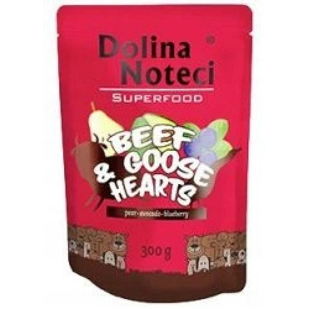 Czerwona saszetka karmie dla psa Dolina Noteci Superfood z wołowiną, sercami gęsimi, gruszką, awokado i jagodą, 300g.