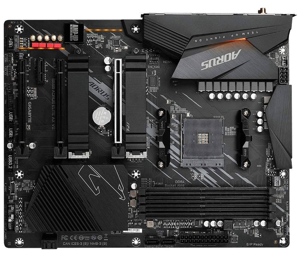 Scheda madre Gigabyte Aorus nera con slot PCIe multipli, slot RAM e socket CPU AM4.