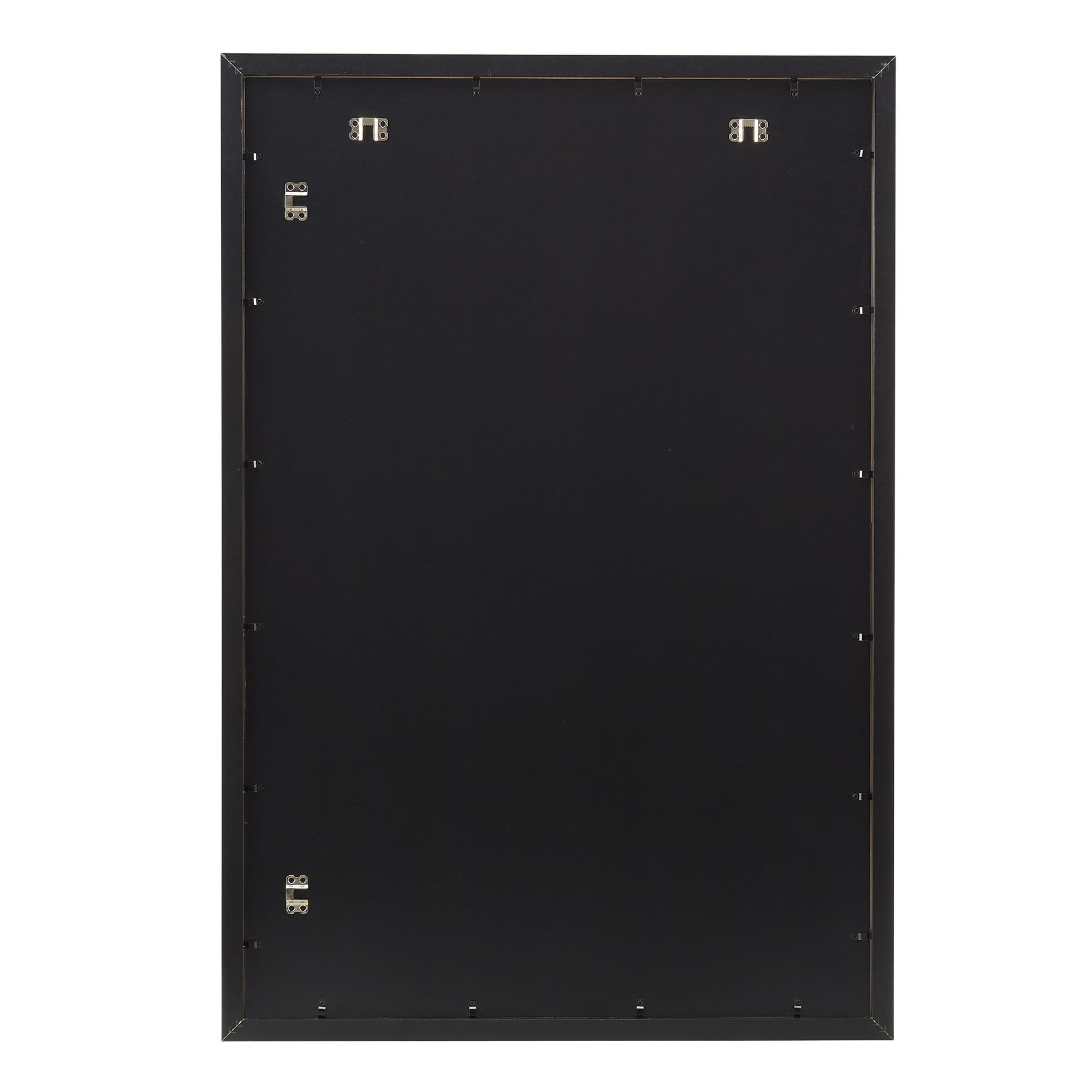Rückseite eines schwarzen Bilderrahmens mit Metallhaken für die Wandmontage.