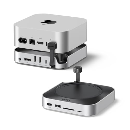 Ein silberner Apple Mac mini steht auf einer passenden UGREEN-Dockingstation mit USB-Anschlüssen.