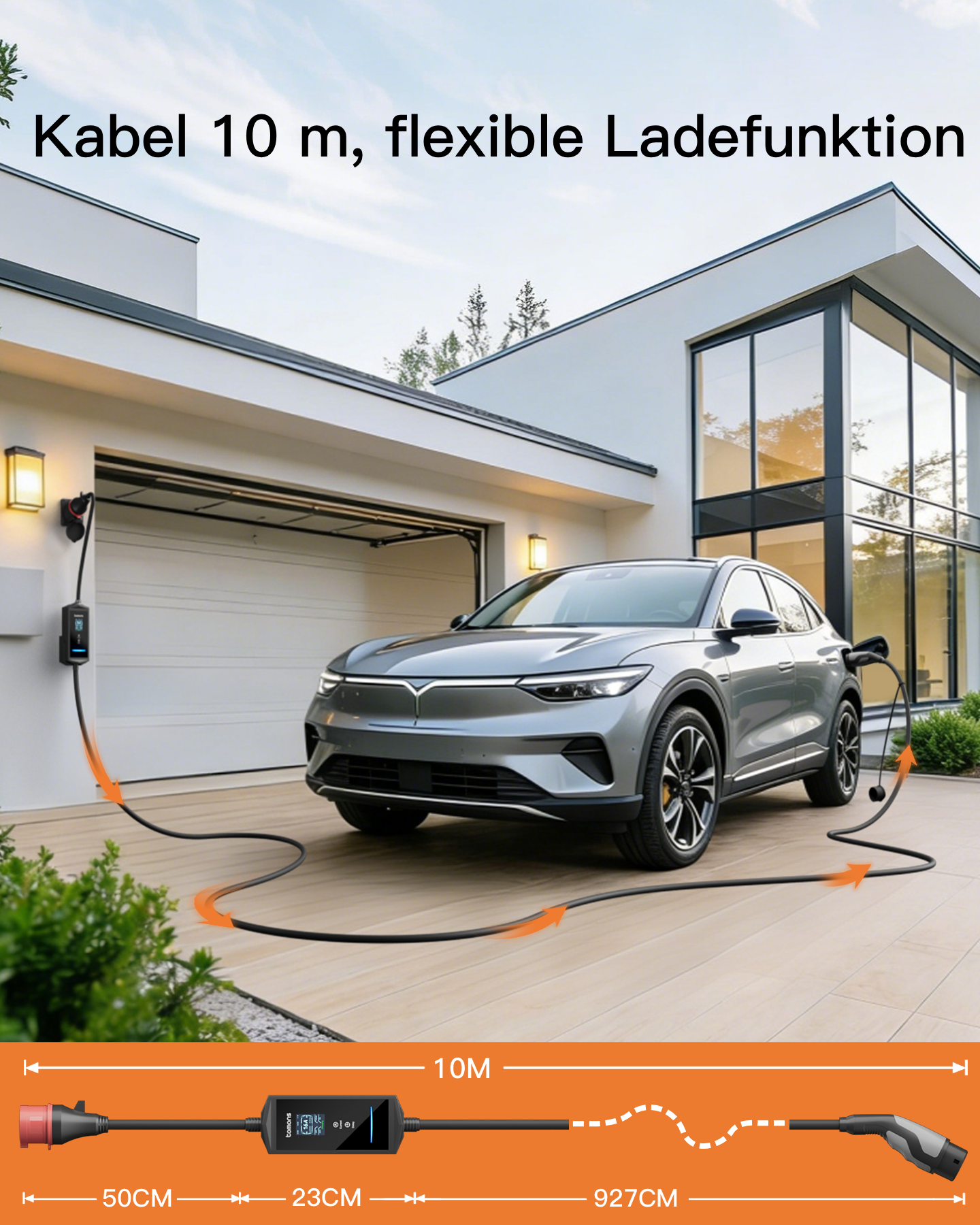 Ein silbernes Elektroauto lädt vor einer modernen Garage mit einem 10m Kabel.