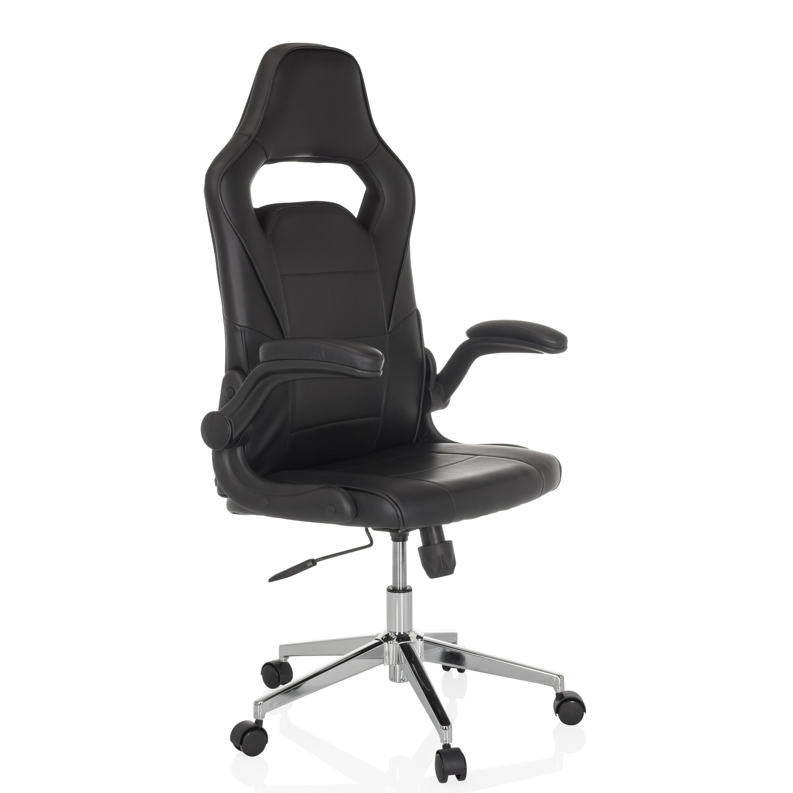 Ein schwarzer ergonomischer Bürostuhl mit Chromgestell und Rollen vor weißem Hintergrund.