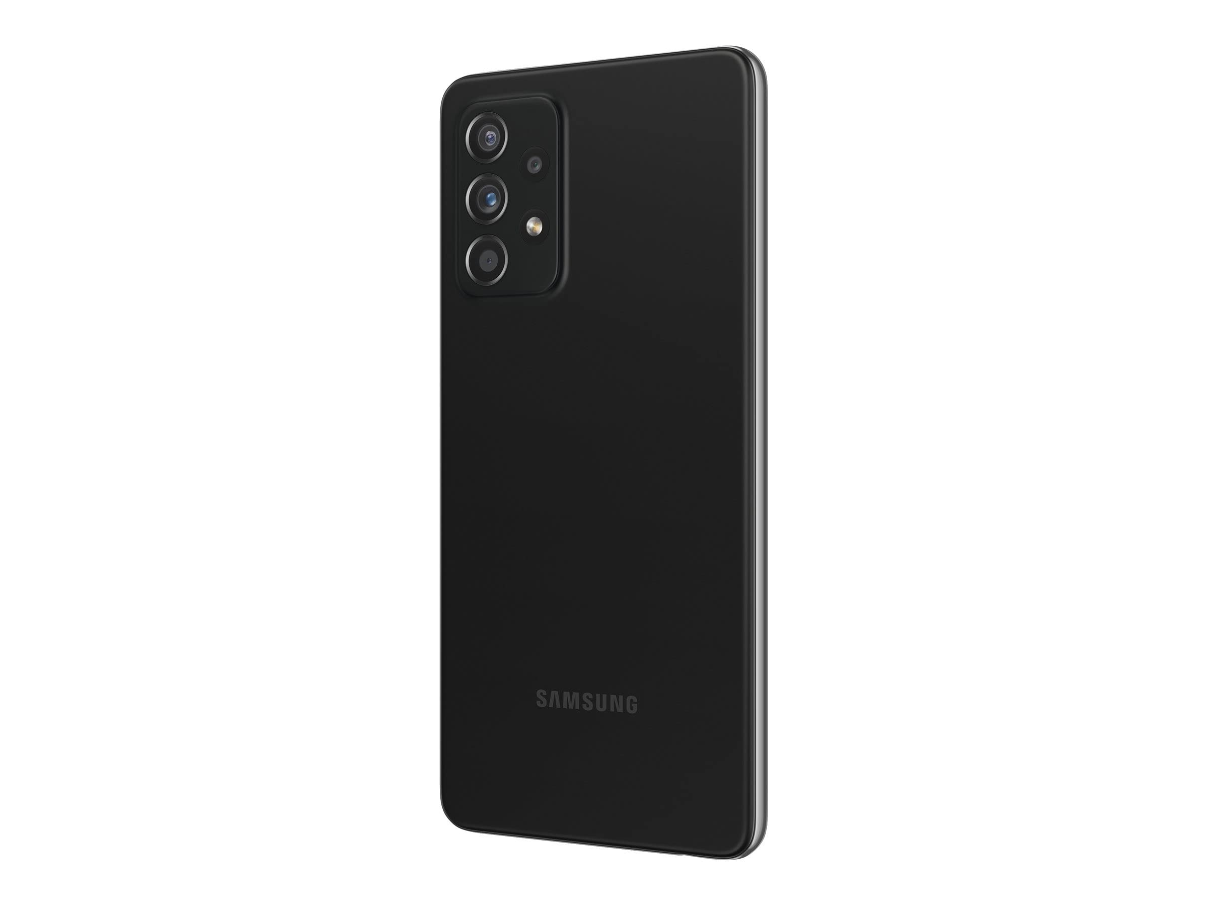 Retro di uno smartphone Samsung nero con quattro fotocamere e il logo Samsung.