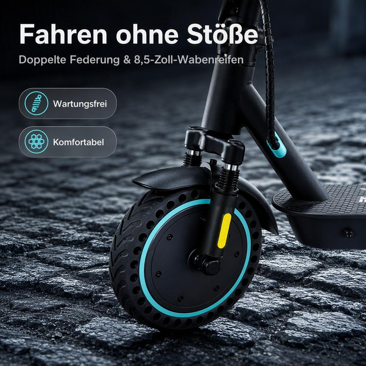 Nahaufnahme des Vorderrads eines schwarzen E-Scooters auf Kopfsteinpflaster mit Text auf Deutsch.