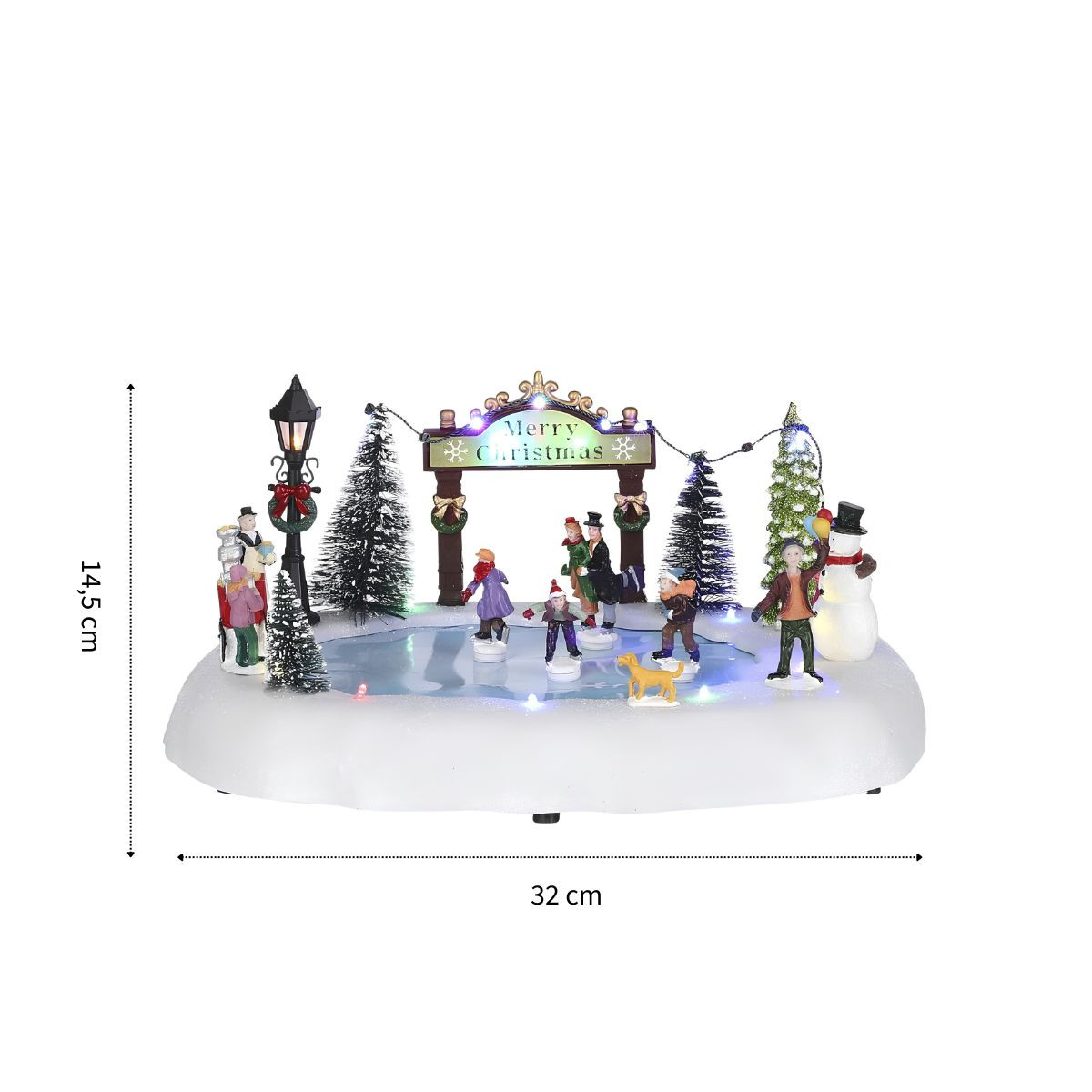 Miniature de village de Noël avec des figurines patinant, des arbres et une arche illuminée.
