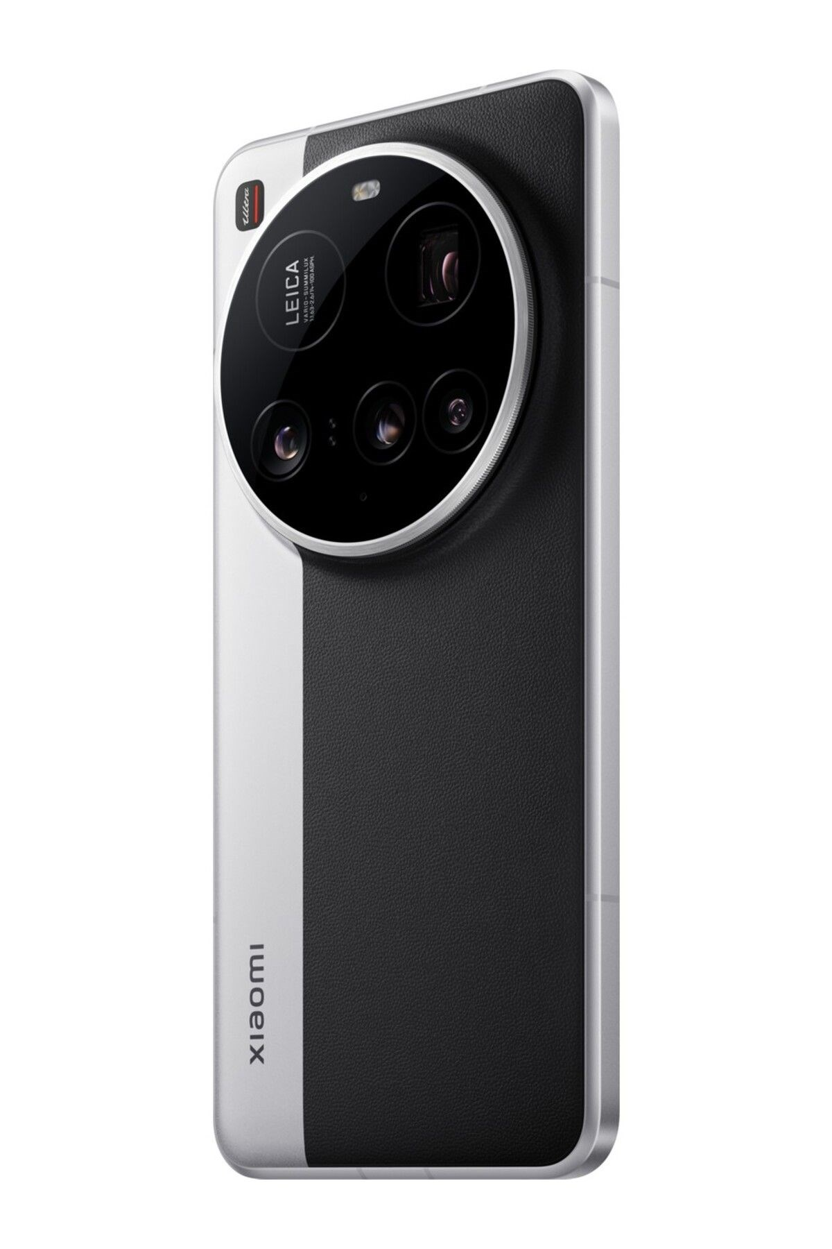 Büyük dairesel Leica kamera modülüne ve siyah deri dokuya sahip bir Xiaomi akıllı telefonun arkası.