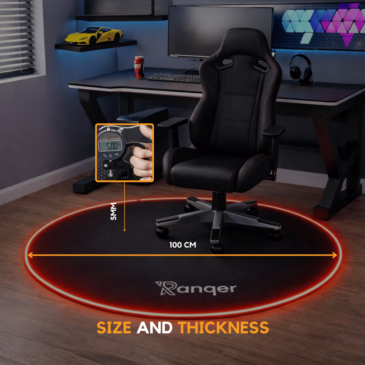 Schwarzer Gaming-Stuhl auf einer runden, beleuchteten Bodenmatte mit 100 cm Durchmesser.