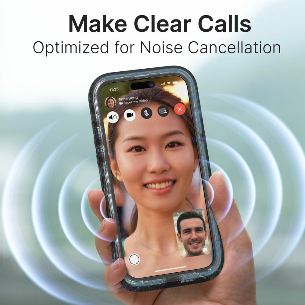 Eine Hand hält ein Smartphone mit einem Videoanruf, umgeben von konzentrischen Schallwellen.