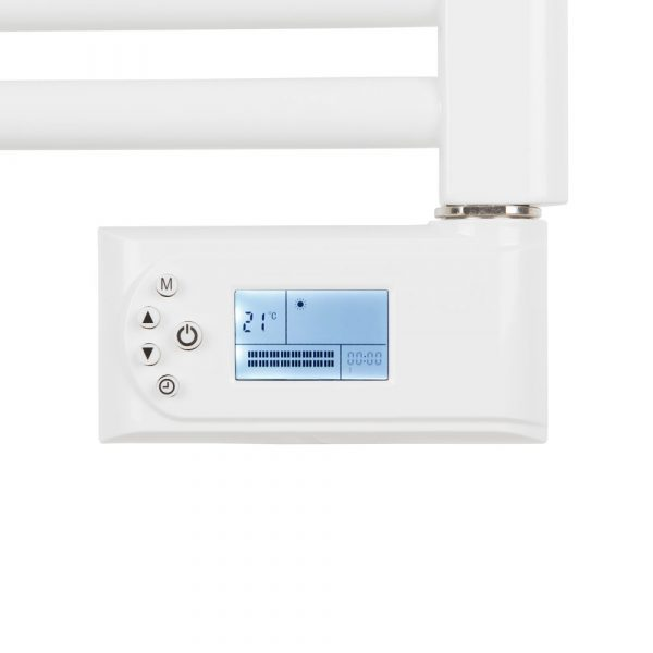 Un termostato digital blanco con pantalla azul está montado en un radiador blanco.
