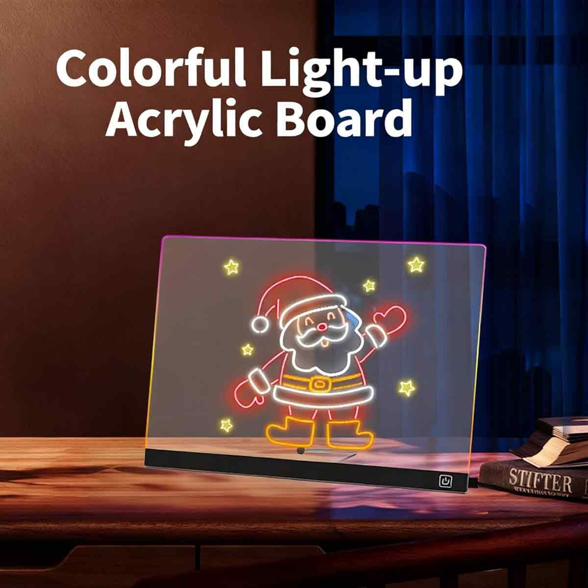 Ein bunt leuchtendes Acrylboard auf einem Holztisch zeigt eine leuchtende Neonzeichnung von Santa Claus und Sternen.
