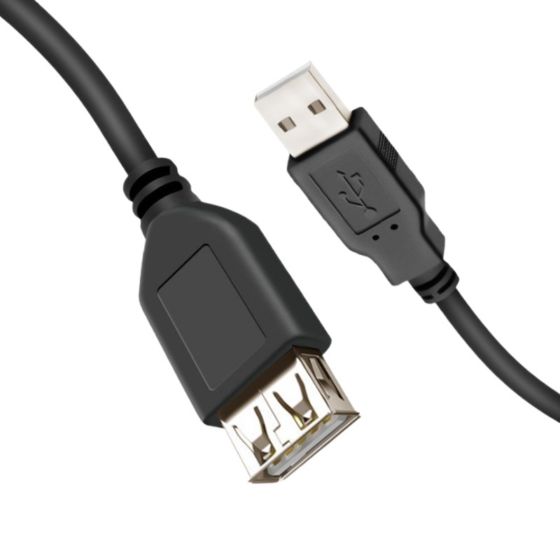 Ein schwarzes USB-Verlängerungskabel mit einem USB-Stecker an einem Ende und einer USB-Buchse am anderen.