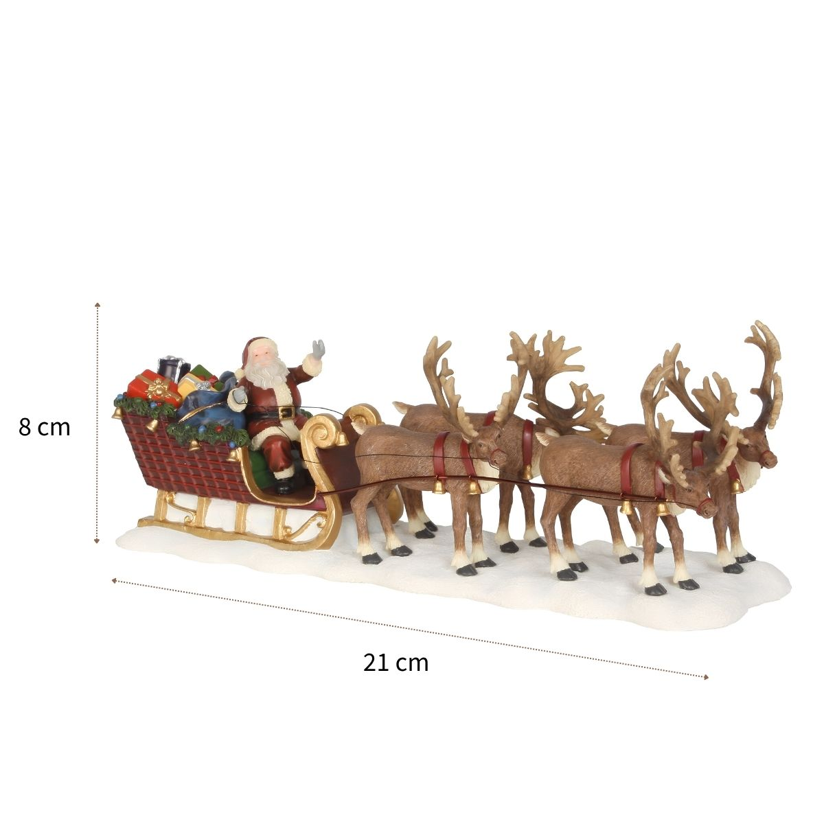 Kerstmanfiguur in slee met cadeautjes, getrokken door vier rendieren, op witte basis.