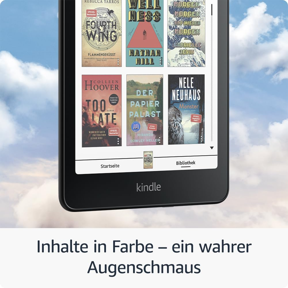 Liseuse Kindle avec écran couleur affichant des couvertures de livres sur un fond de ciel bleu et de nuages blancs.