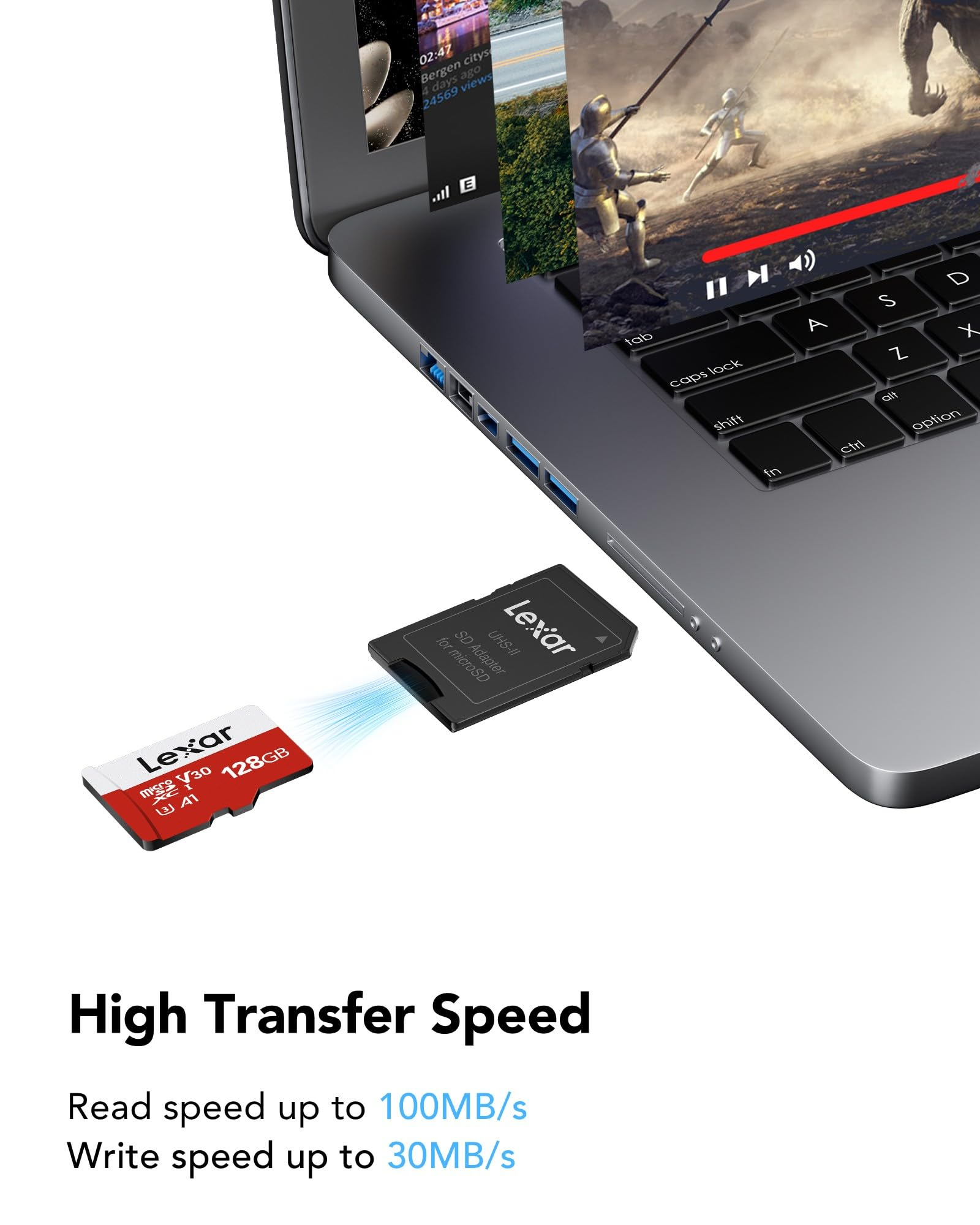Une carte microSD Lexar 128 Go flotte devant un adaptateur SD et un ordinateur portable.