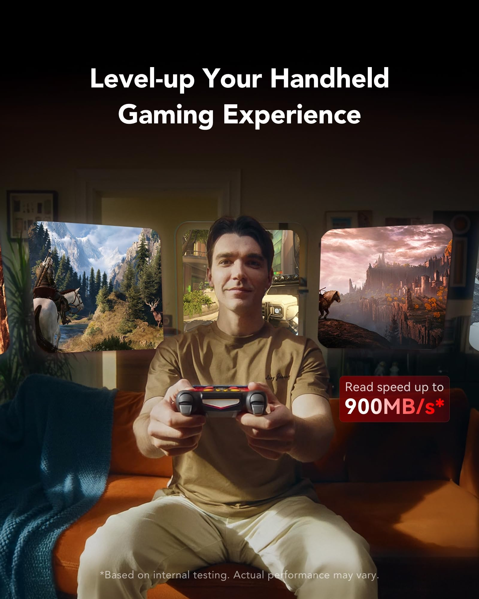 Ein Mann sitzt auf einer Couch, hält einen Controller und spielt Videospiele vor Gaming-Szenen.