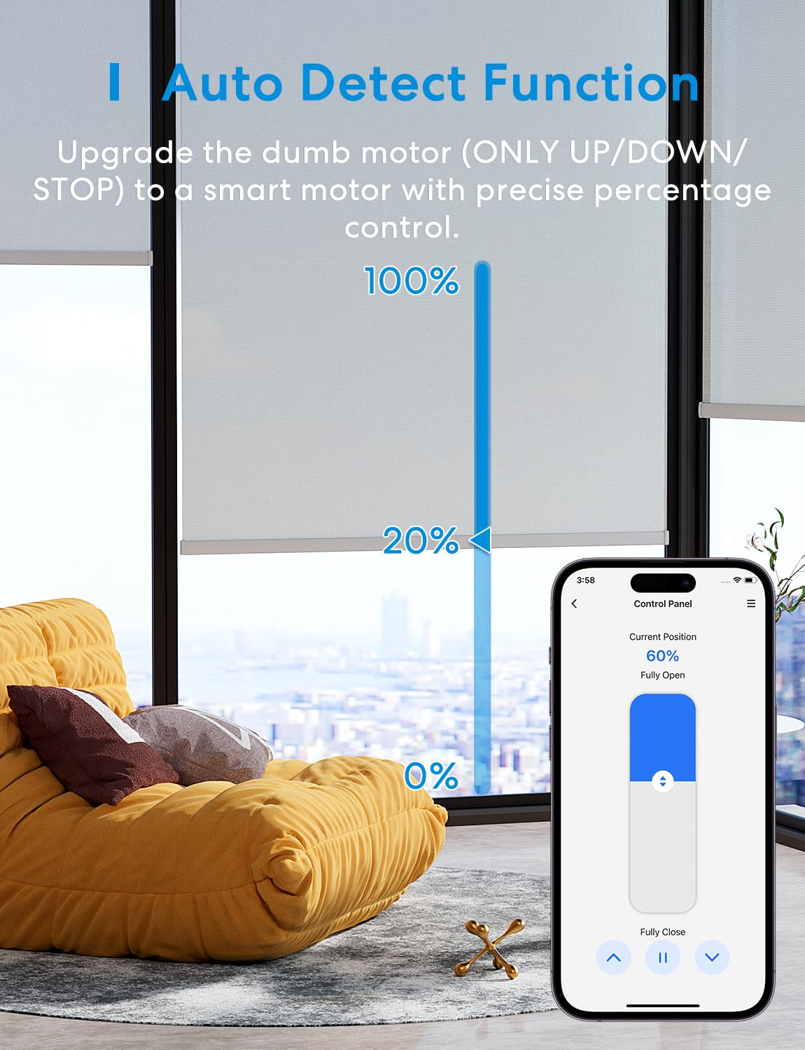 Ein Smartphone zeigt eine App zur Jalousiesteuerung, während im Hintergrund ein gelbes Sofa und ein großes Fenster stehen.
