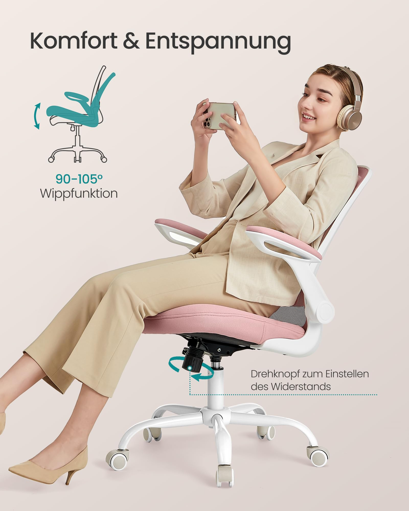 Une femme se détend dans une chaise de bureau rose et blanche, tenant un téléphone avec un casque et des graphiques.