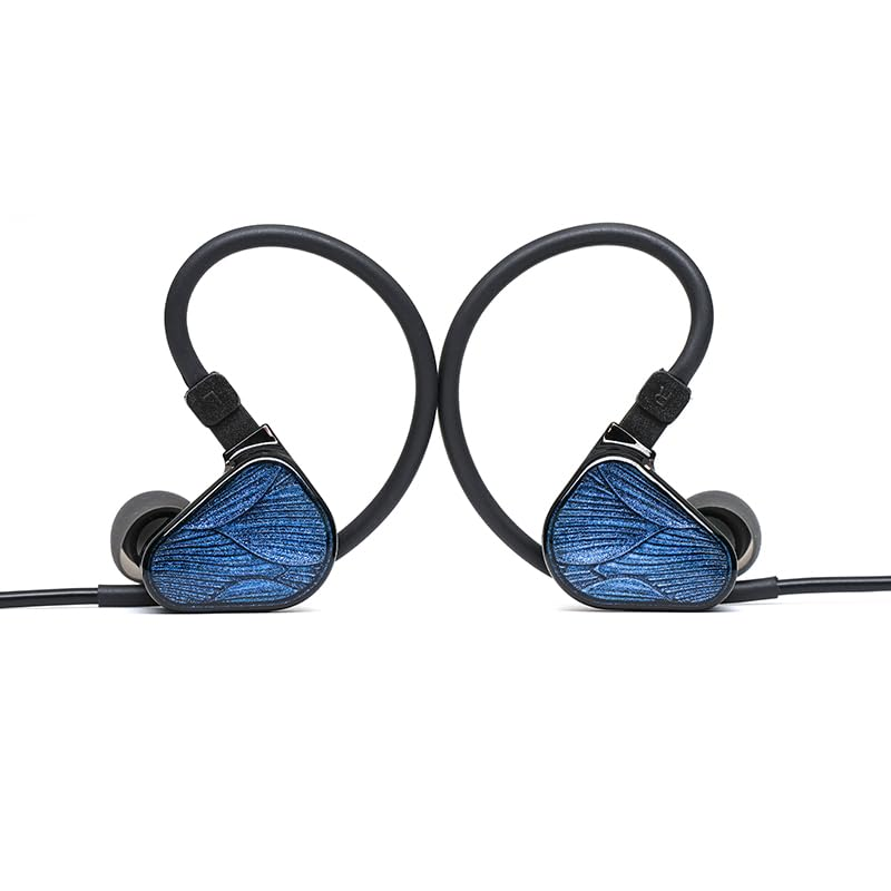 Une paire d'écouteurs intra-auriculaires filaires avec des plaques à motif d'ailes de papillon bleues.