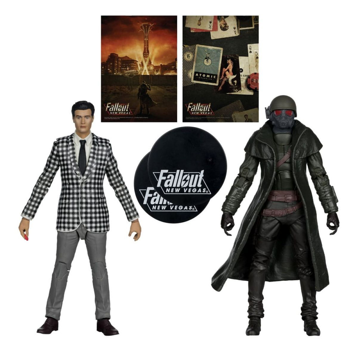 Figuras de acción de Fallout New Vegas de Benny y el Ranger con soportes y pósteres.