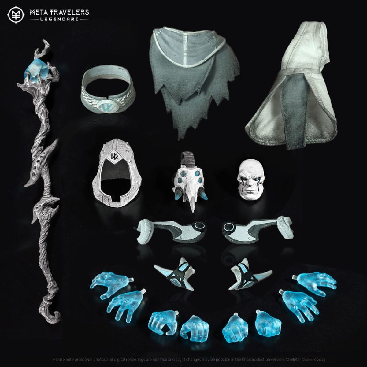 Actionfigur-Zubehör wie ein Stab, Kleidung, Masken und blaue Hände auf schwarzem Grund.
