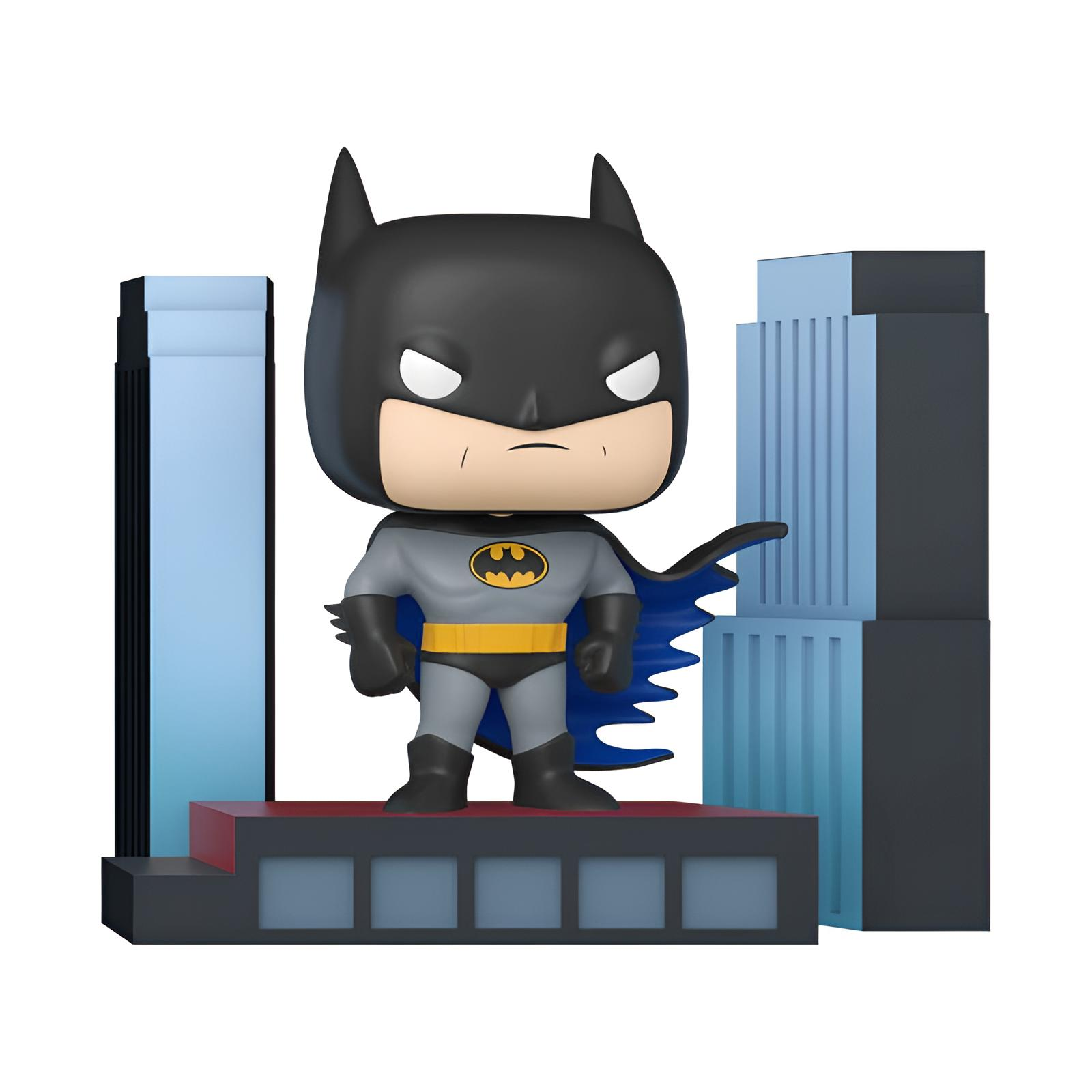 Una figura de Batman Funko Pop se encuentra sobre una base contra un fondo urbano azul.