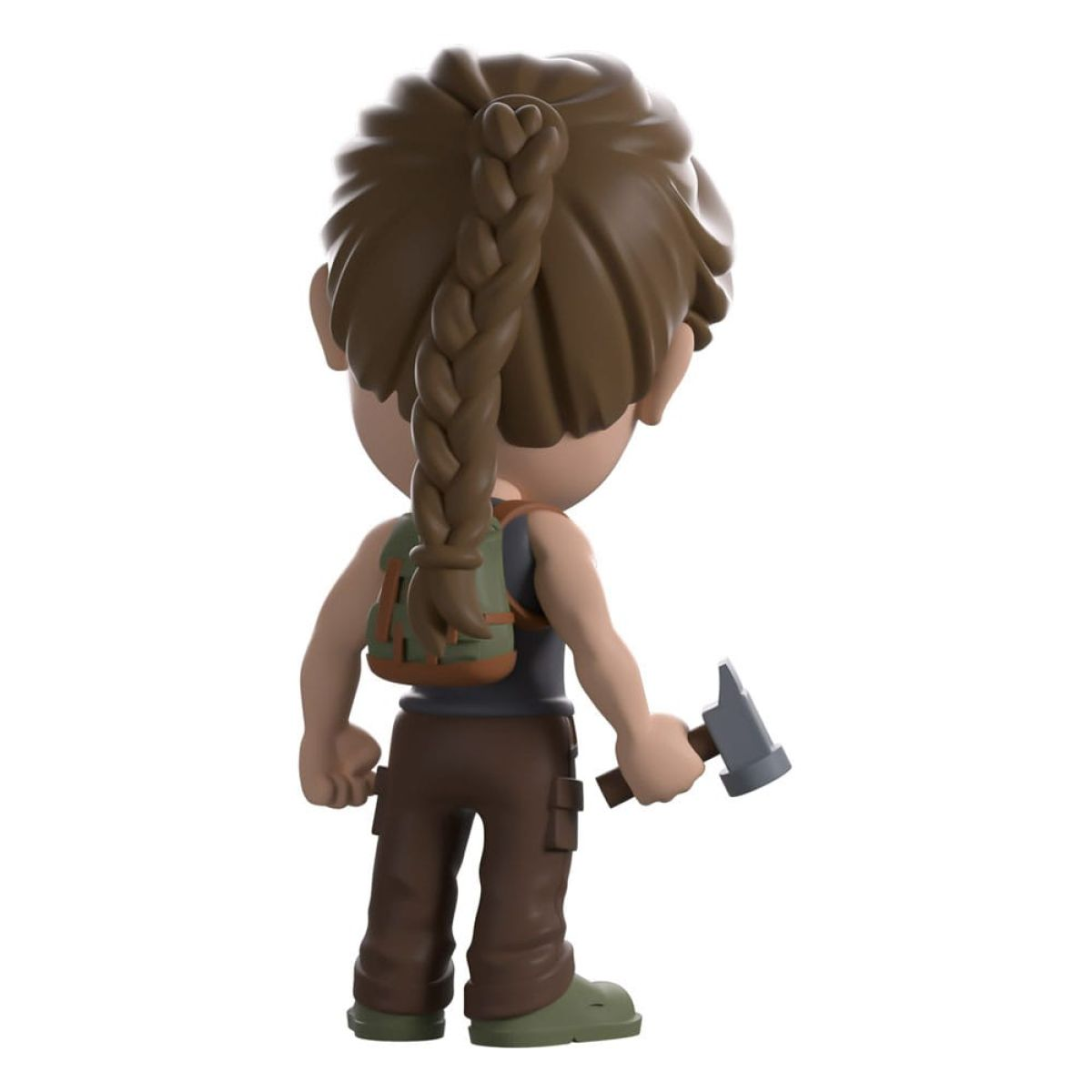 Rückansicht einer Cartoon-Figur mit Zopf, grünem Rucksack und einem Hammer in der Hand.