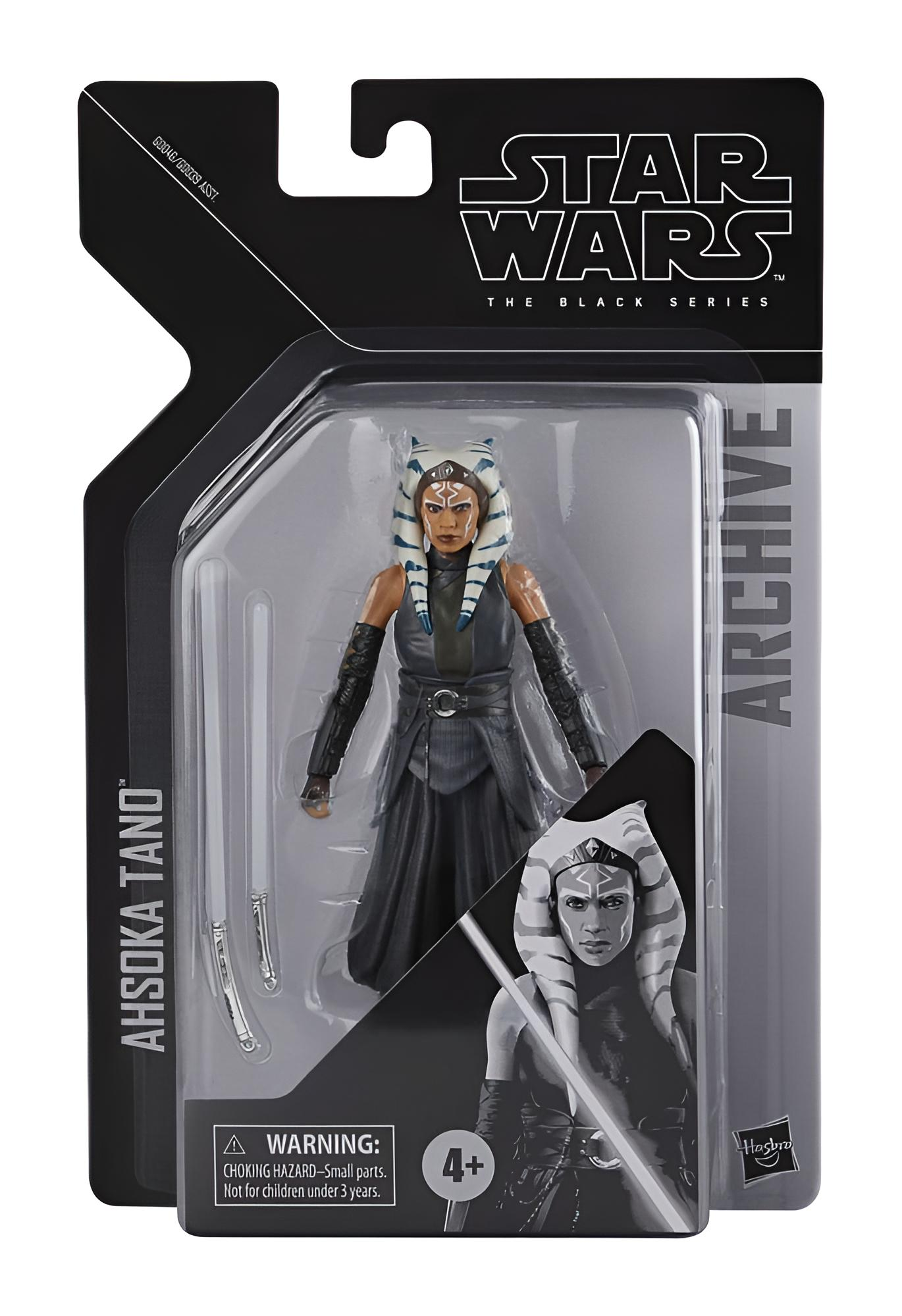 Figura de acción de Ahsoka Tano de Star Wars The Black Series en su empaque original con dos sables de luz.
