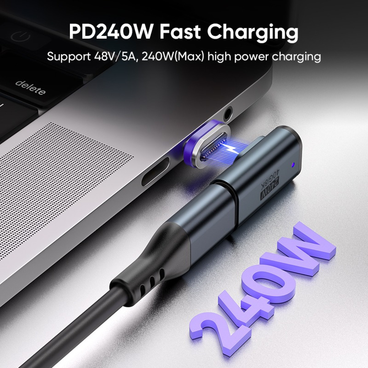Ein magnetischer USB-C-Adapter verbindet ein schwarzes Kabel mit einem Laptop für schnelles Laden.
