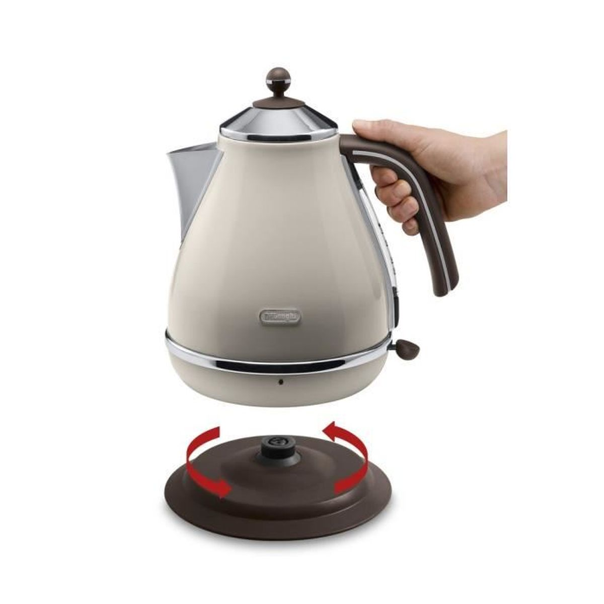 Eine cremefarbene Retro-Wasserkocher mit braunem Griff schwebt über einer drehbaren braunen Basis.