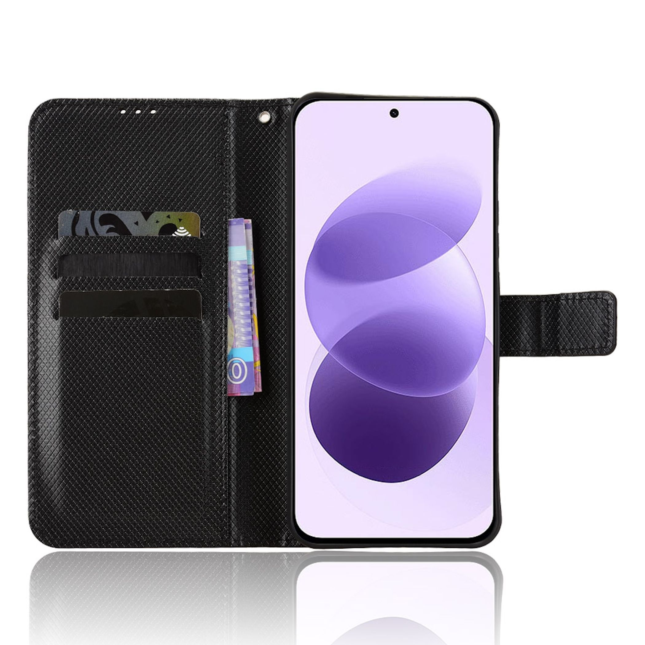 Eine schwarze Leder-Handy-Geldbörse mit Kartenfächern, Geldscheinen und einem Handy mit lilafarbenem Hintergrund.