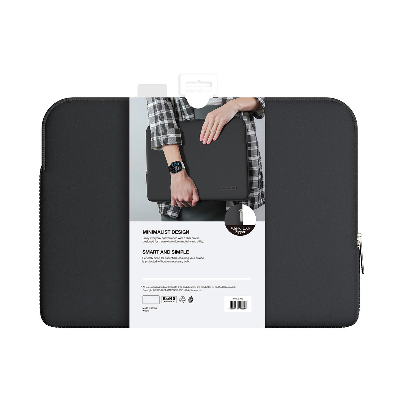 Confezione di una custodia nera per laptop dal design minimalista con foto del prodotto.