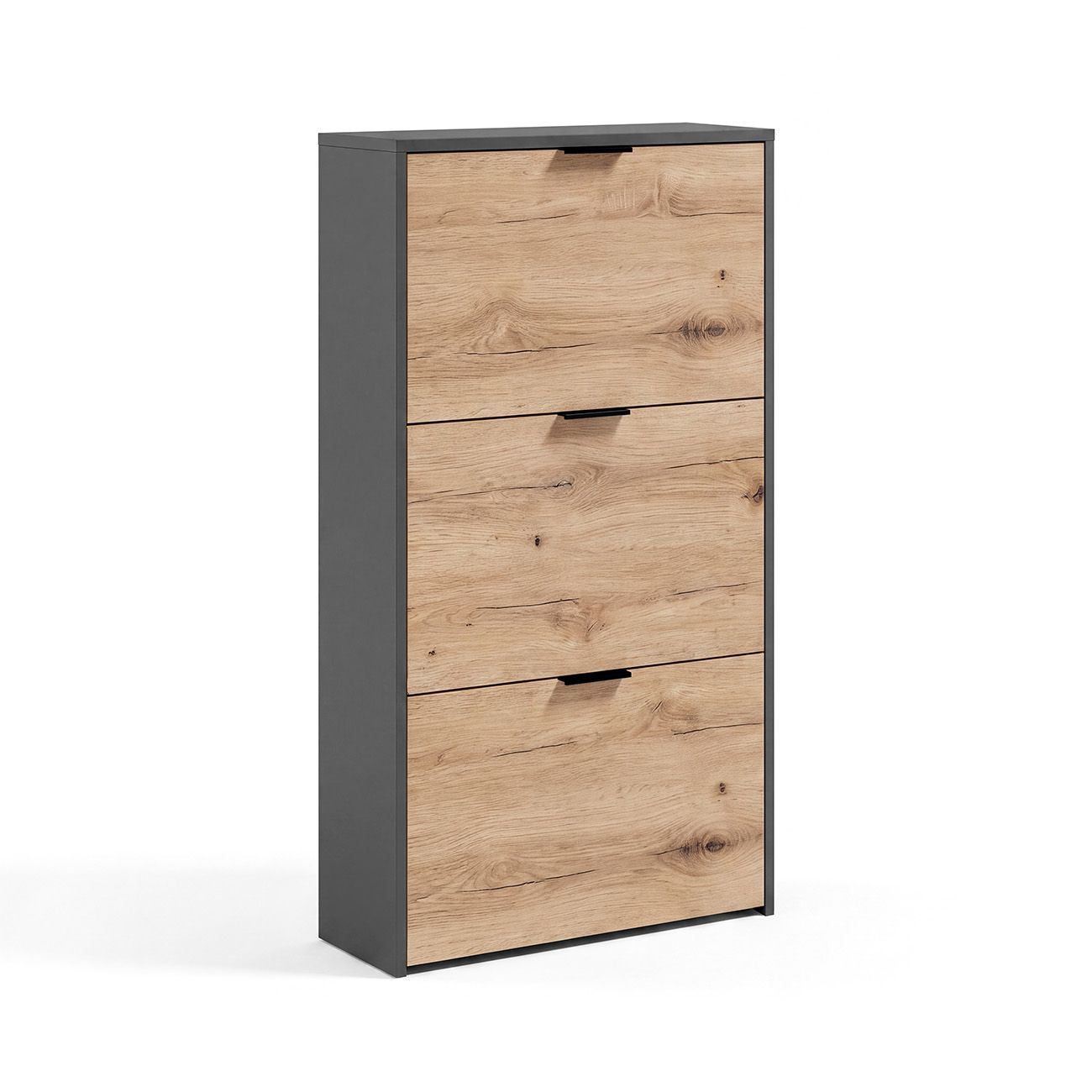 Un zapatero gris con tres puertas abatibles de madera y tiradores negros sobre fondo blanco.