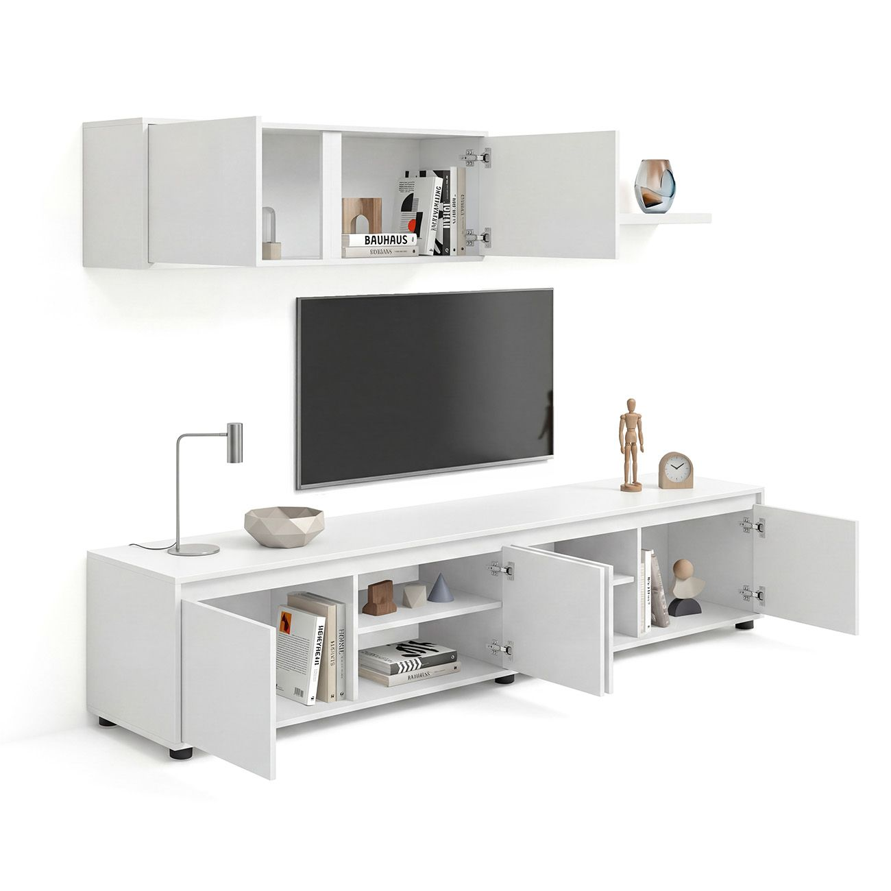 Moderno centro de entretenimiento blanco con gabinetes abiertos y cerrados, TV y decoración.