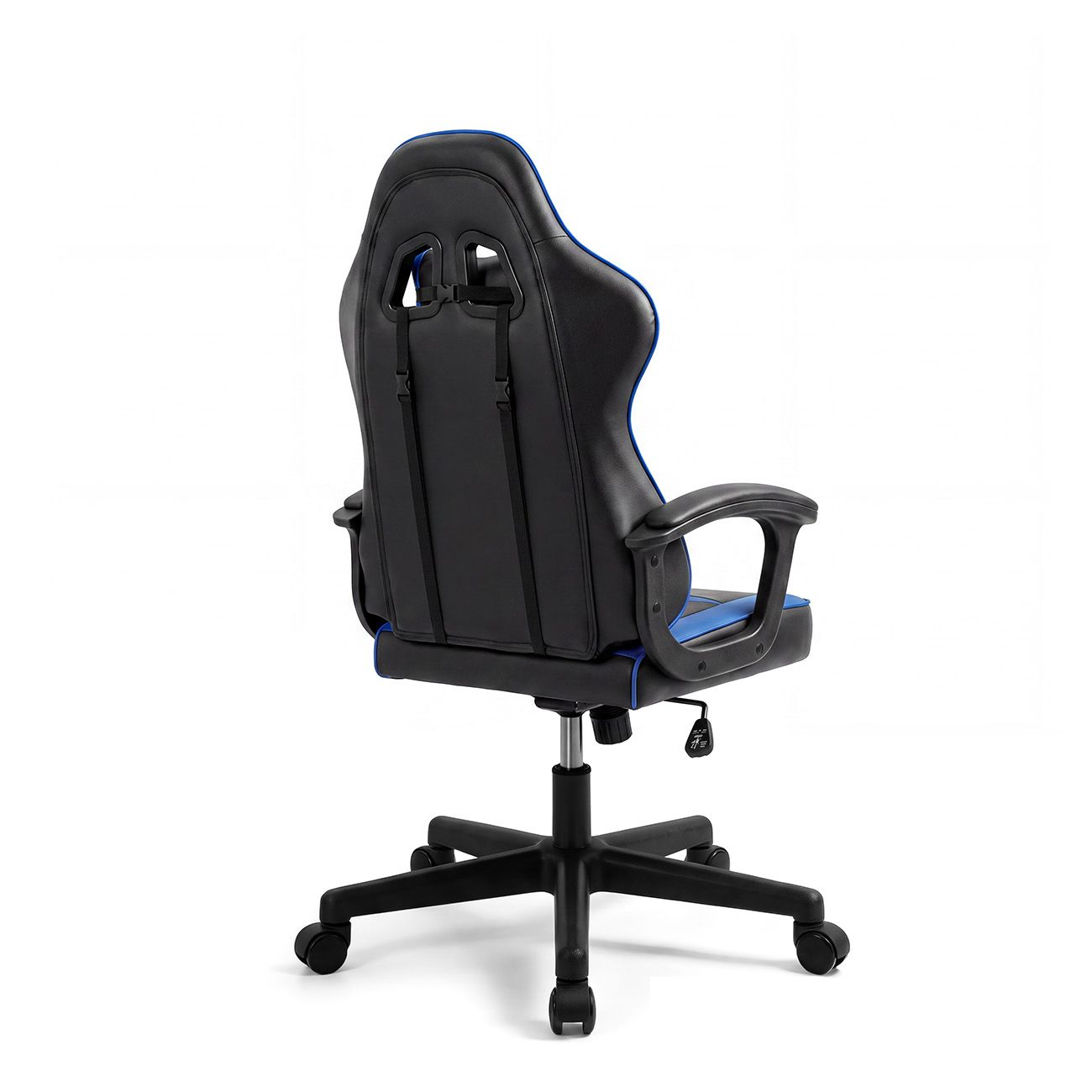 Vista trasera de una silla de juego negra y azul con ruedas sobre fondo blanco.