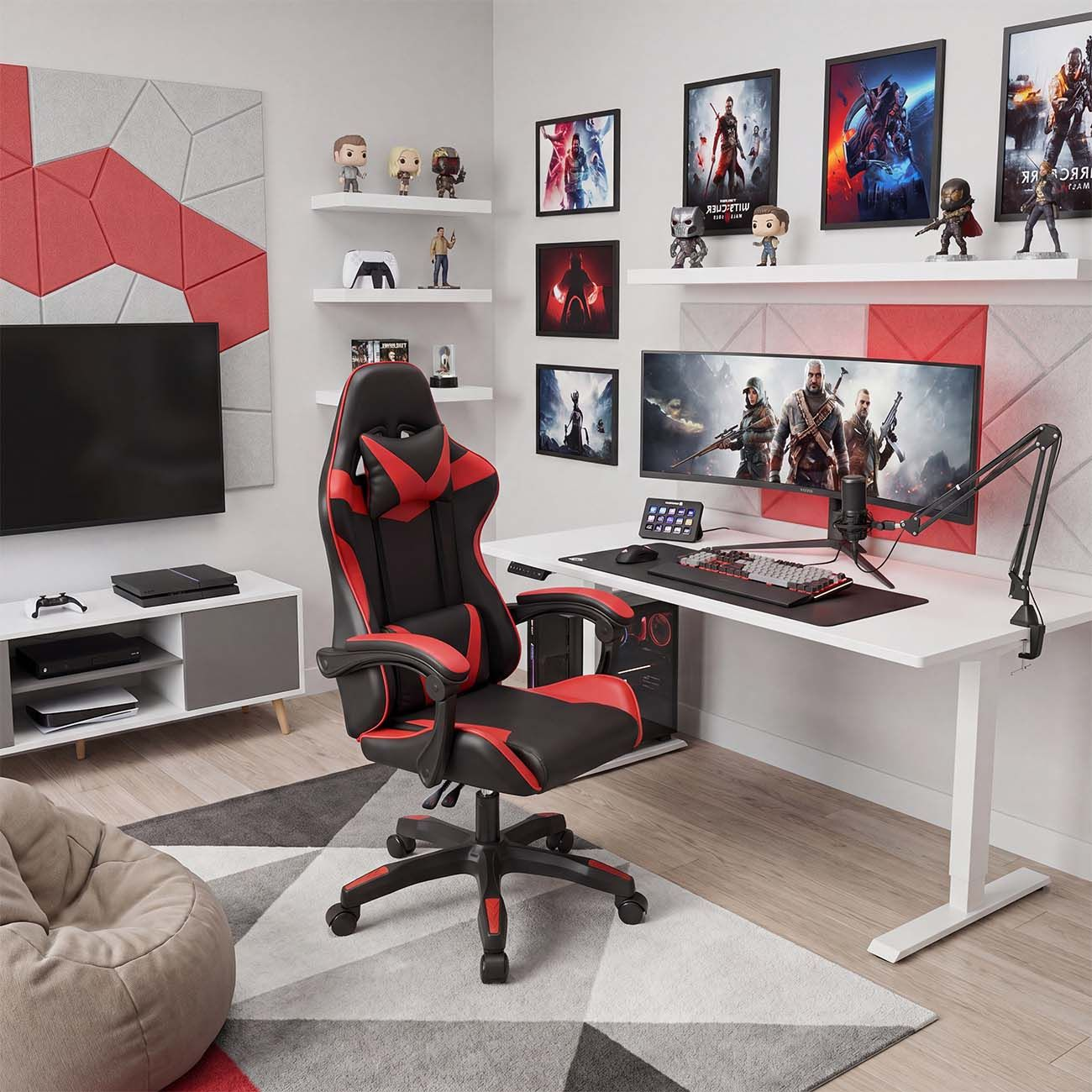 Una configuración de juego moderna con silla roja y negra, monitor ultra ancho y estantes.