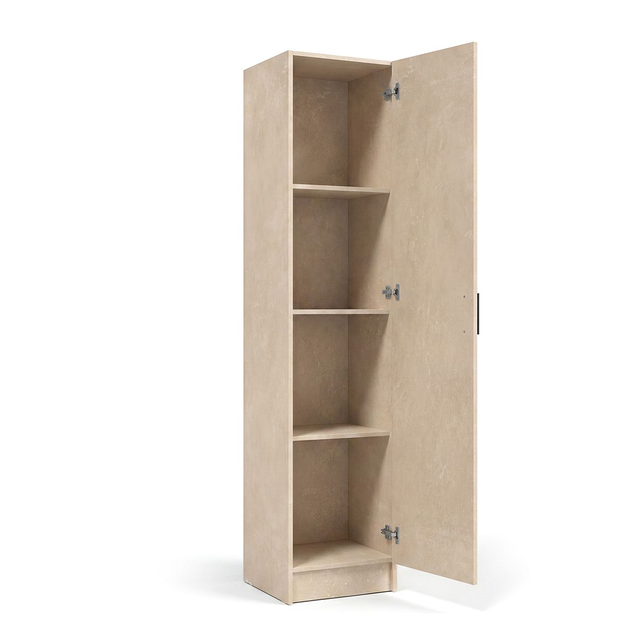 Un armario alto de madera clara con cuatro compartimentos y la puerta entreabierta sobre fondo blanco.