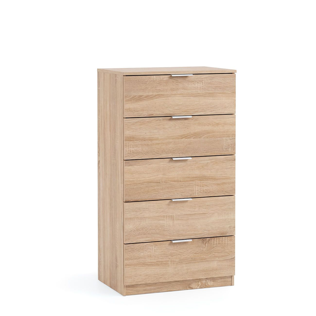 Una cómoda de madera clara con cinco cajones y tiradores plateados sobre fondo blanco.