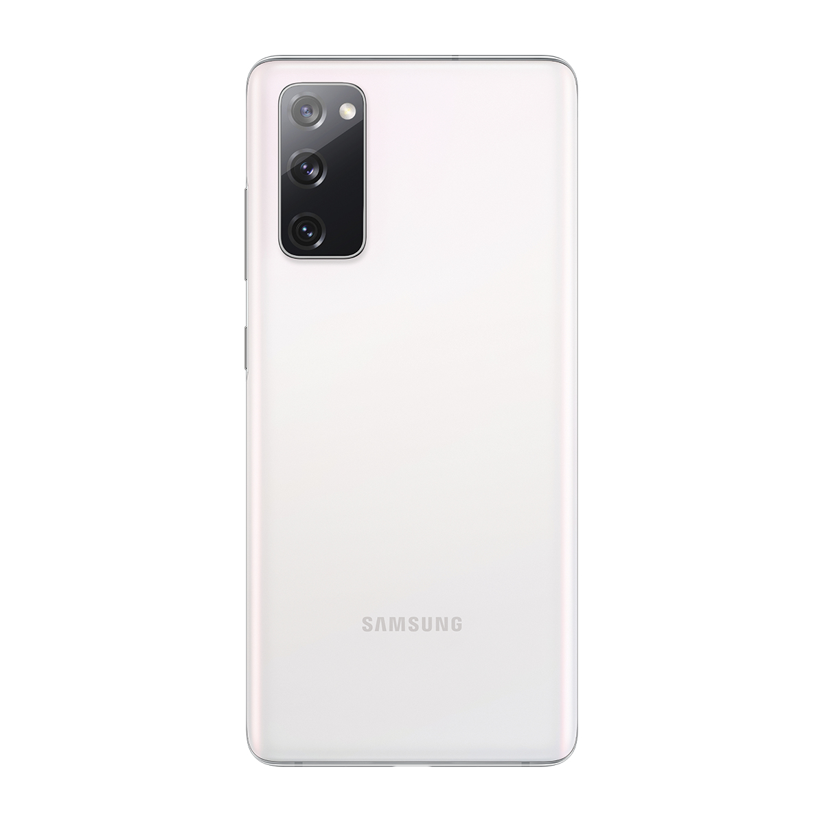 Üçlü kameraya ve gümüş renkte markaya sahip beyaz bir Samsung akıllı telefonun arkası.