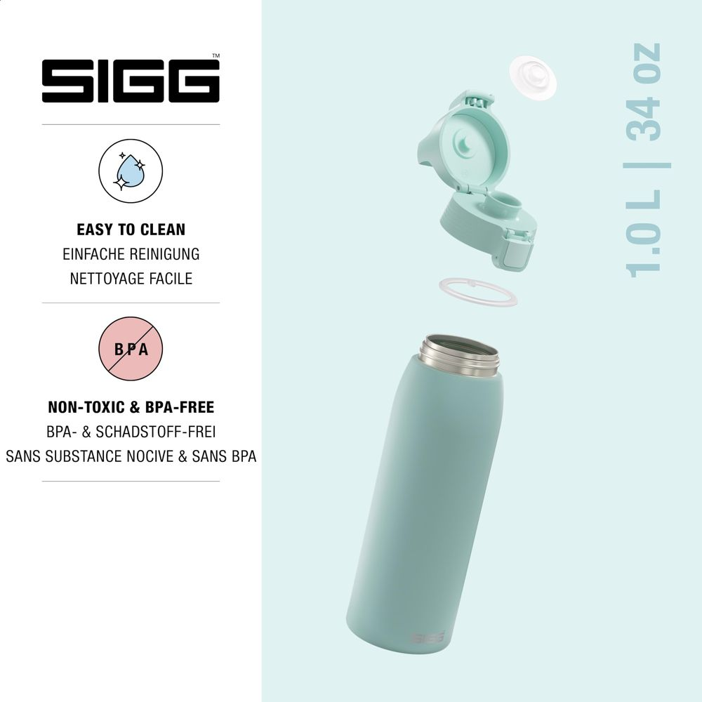 Blaue Sigg Trinkflasche in Teilen, mit Text zu einfache Reinigung und BPA-frei.