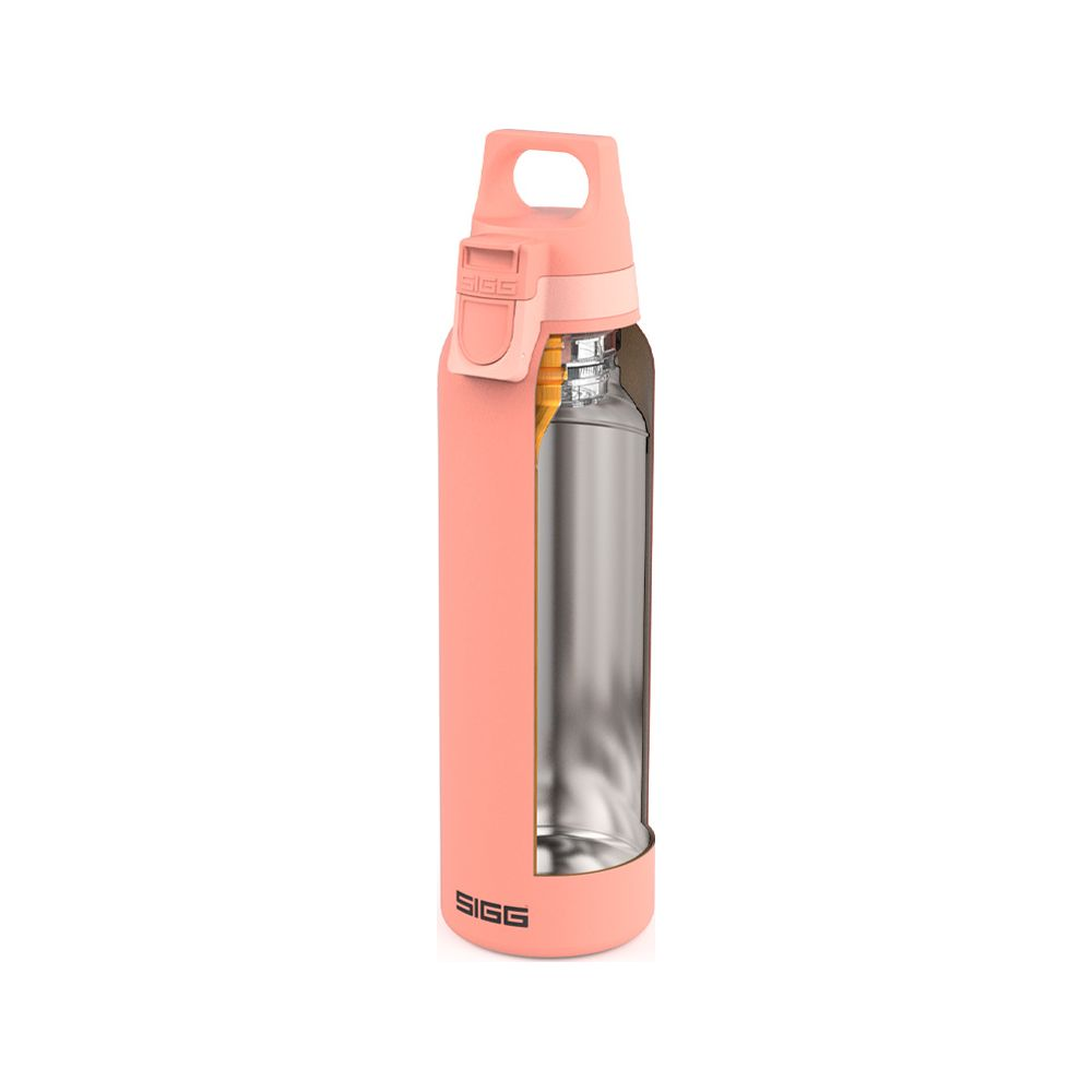 Eine rosa Sigg-Trinkflasche mit einem herausgeschnittenen Querschnitt, der das innere Metall zeigt.