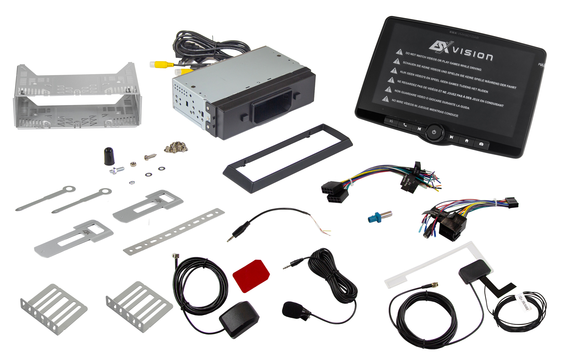 Autoradio mit Display, Kabeln, Antennen und Befestigungsteilen.